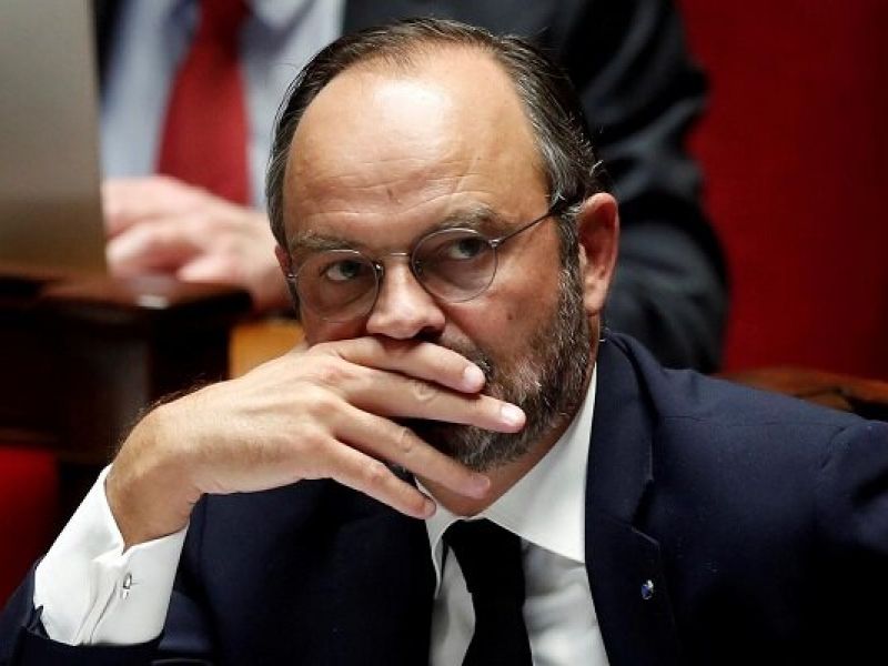 فرانسه هنوز اول راه بحران اقتصادی است/ خطر رفع نشده است