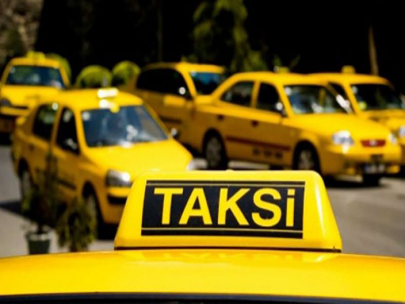 تاکسی‌های ترکیه مسافر بدون ماسک قبول نمی‌کنند