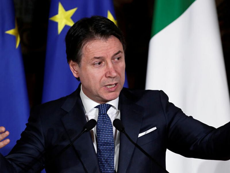 کرونا، نخست وزیر ایتالیا را محبوب کرد