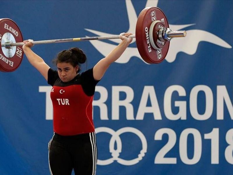 طلای المپیک جوانان برای وزنه‌بردار زن اهل ترکیه 