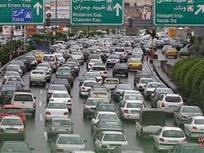 ترافیک نیمه سنگین در محدوده ورودی تهران/ مسافرها بازگشتند